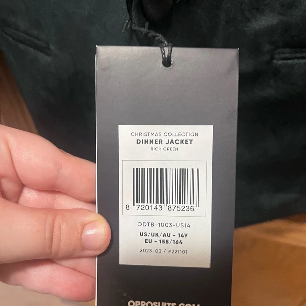 OppoSuits Rich Green Velvet Kids Dinner Jacket - Picture 3 of 4